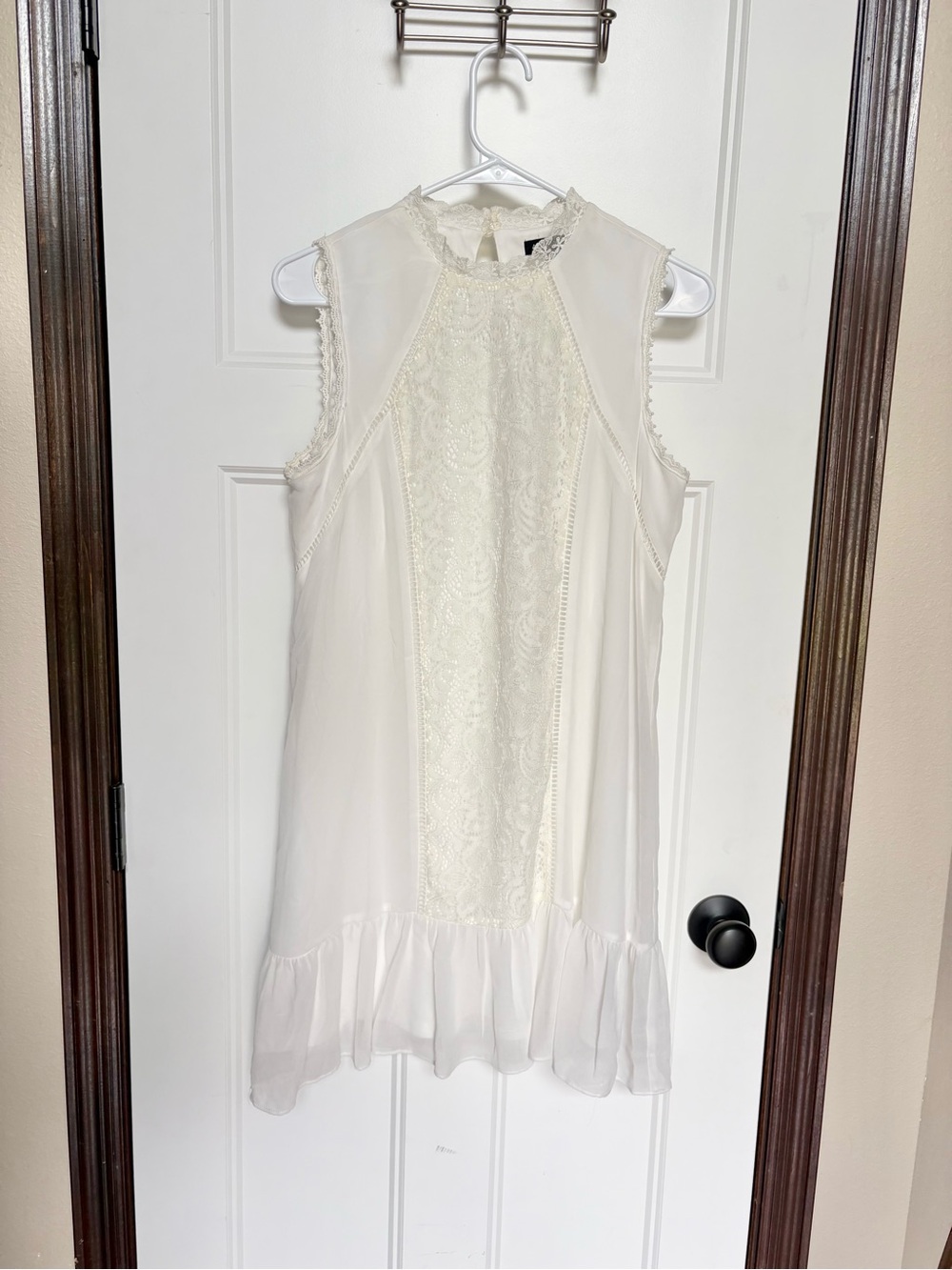 As U Wish White Lace High Neck Shift Dress Ruffle Hem Size Medium